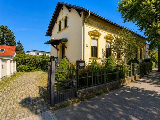 Mehrfamilienhaus zum Kauf 649.000 € 8 Zimmer 267 m² 1.200 m² Grundstück Nauen Nauen 14641