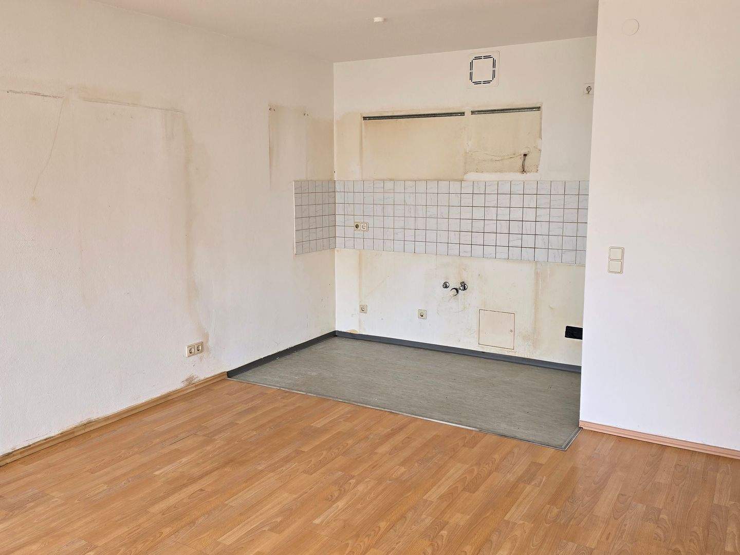 1 Zimmer mit Balkon und Tiefgaragenstellplatz – Gottfriedstraße 24, 90478 Nürnberg – Vorschaubild 16