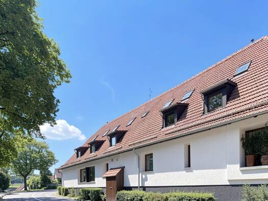 Haus zum Kauf 7 Zimmer 236 m² 294 m² Grundstück Althengstett Althengstett 75382