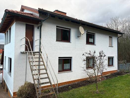 Haus zum Kauf 179.000 € 8 Zimmer 185 m² 497 m² Grundstück frei ab sofort Paul-Voigt-Straße 3 Bad Liebenstein Bad Liebenstein 36448
