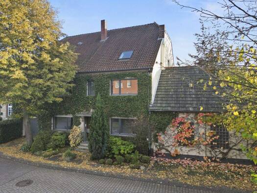 Mehrfamilienhaus zum Kauf 429.000 € 10 Zimmer 304 m² 1.046 m² Grundstück Langetalstraße 4 Schlangen 33189