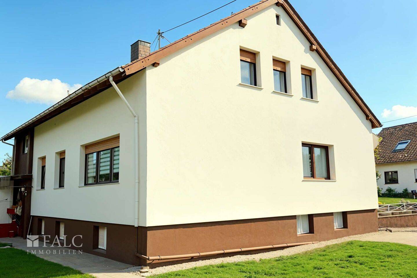 Mehrfamilienhaus zum Kauf - Ansicht 2