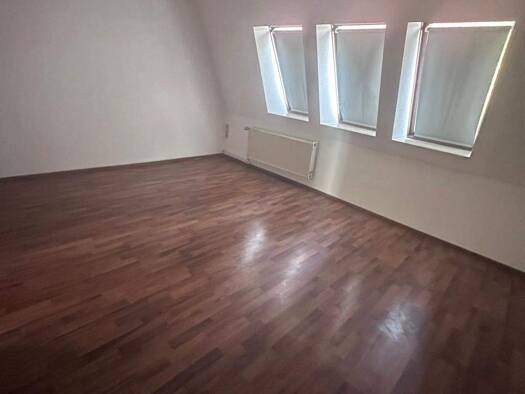Wohnung zur Miete 330 € 2 Zimmer 55 m² frei ab sofort Schönebeck Schönebeck (Elbe) 39218