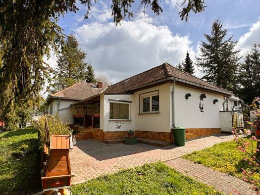 Bungalow zum Kauf 185.000 € 3 Zimmer 110 m² 1.949 m² Grundstück Auerstedt Bad Sulza 99518