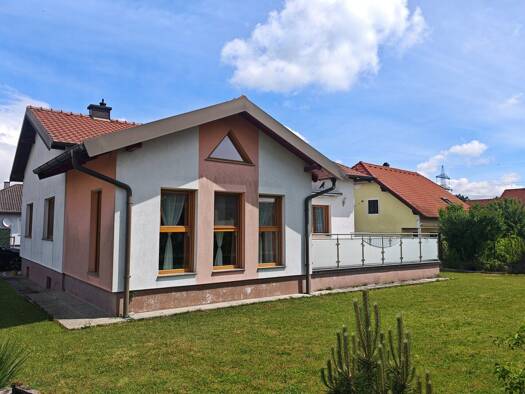 Bungalow zum Kauf 400.000 € 3 Zimmer 101 m² 560 m² Grundstück Traismauer 3133