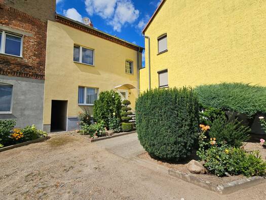 Einfamilienhaus zum Kauf 139.000 € 5 Zimmer 108 m² 238 m² Grundstück Wedringer Straße 28 Haldensleben Haldensleben 39340