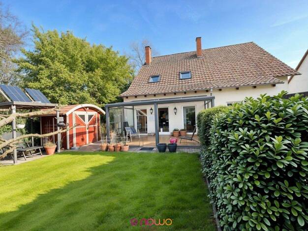 Doppelhaushälfte zum Kauf 533.000 € 7 Zimmer 121,3 m² 294,8 m² Grundstück Gliesmarode Braunschweig 38104