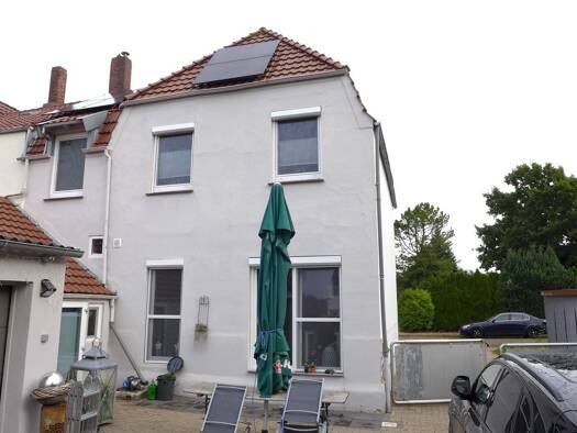 Doppelhaushälfte zum Kauf 229.000 € 4 Zimmer 117 m² 449 m² Grundstück Nordenham 26954