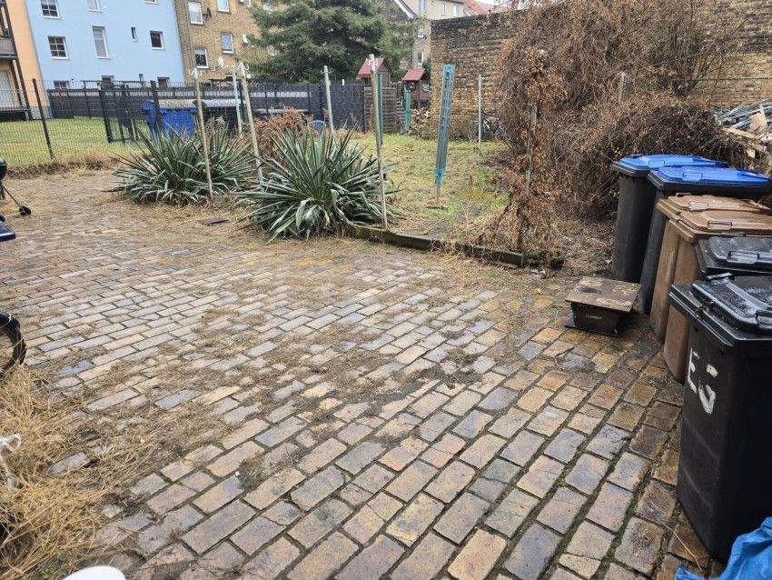 Immobilie in Bitterfeld-Wolfen - Mehrfamilienhaus mit 3 Wohneinheiten - Bild 3