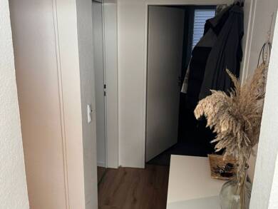 Wohnung zur Miete 1.000 € 3 Zimmer 88 m² Geschoss 1/1 frei ab 01.10.2025 Maintal 63477