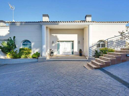 Haus zum Kauf 1.650.000 € 582 m² 1.940 m² Grundstück Sant Andreu de Llavaneres 08392