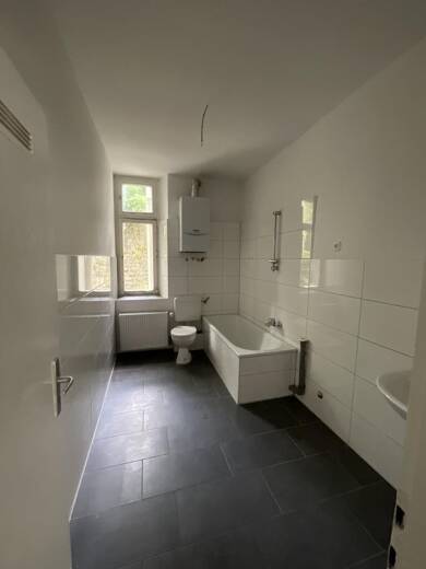 Wohnung zur Miete 609 € 4 Zimmer 92,6 m² EG frei ab 26.12.2025 Hörder Straße 15 Mitte Schwerte 58239