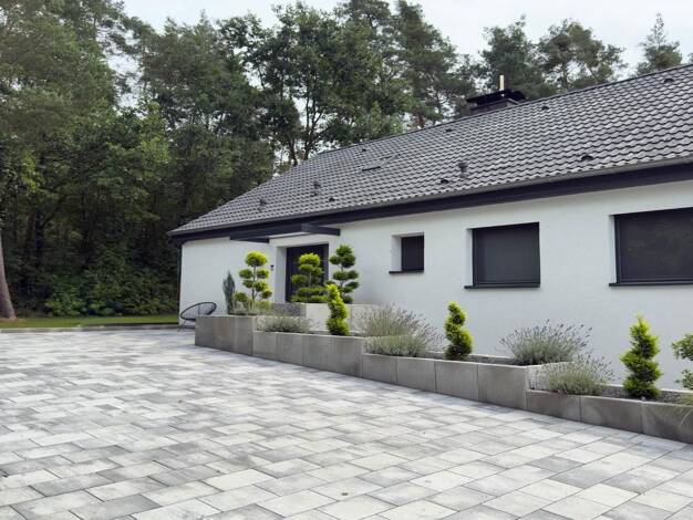 Einfamilienhaus zum Kauf provisionsfrei 720.000 € 7 Zimmer 206 m² 922 m² Grundstück Enzianring 20 Bernlohe Roth 91154