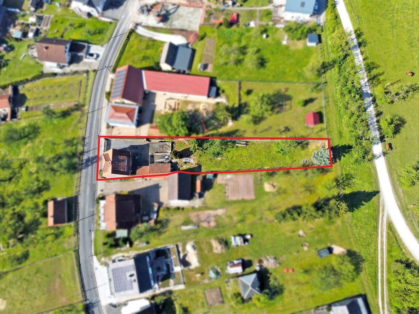 Immobilie in Treffurt - Naturnah wohnen im Werratal - Familienfreundliches Einfamilienhaus mit Garage, Carport, großem Garten und traumhafter Terrasse in Falken - Bild 2