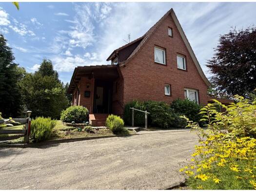 Einfamilienhaus zum Kauf 179.000 € 3 Zimmer 82,4 m² 1.626 m² Grundstück Basbeck Hemmoor 21745