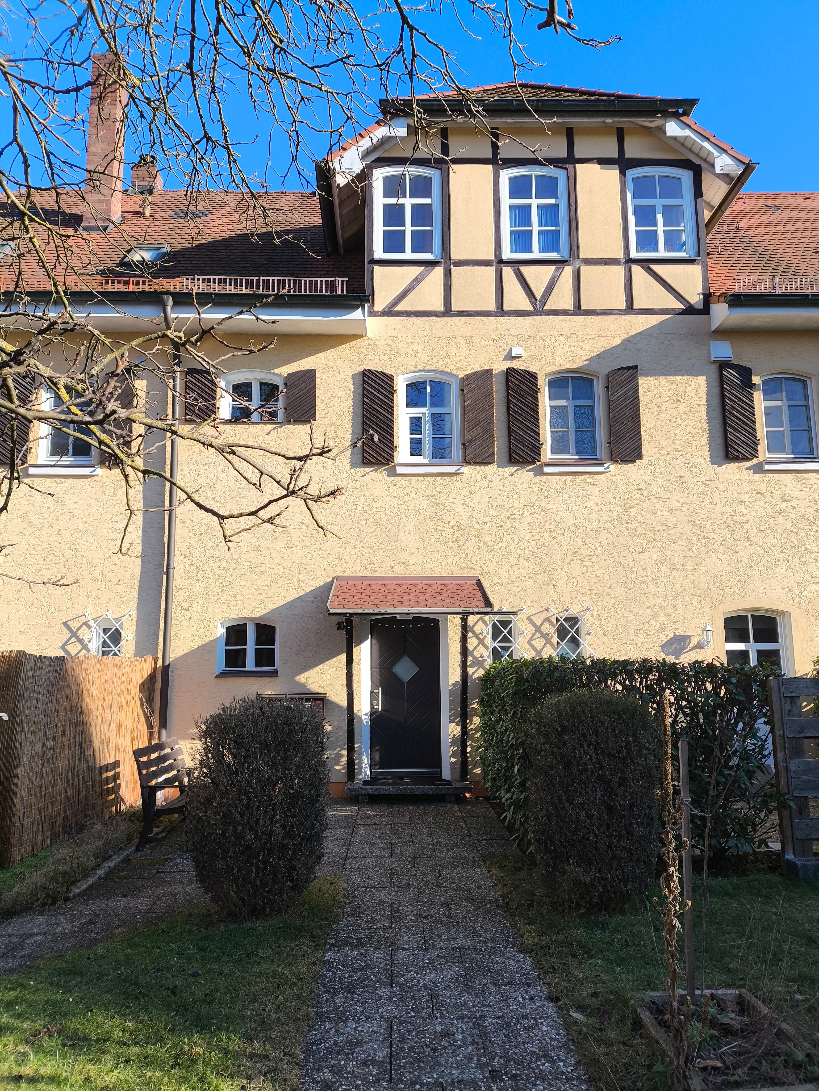 Studio zur Miete 500 € 1 Zimmer 45 m²<br/>Wohnfläche 1.<br/>Geschoss ab sofort<br/>Verfügbarkeit Bahnhofstr. 10 Altdorf Altdorf bei Nürnberg 90518