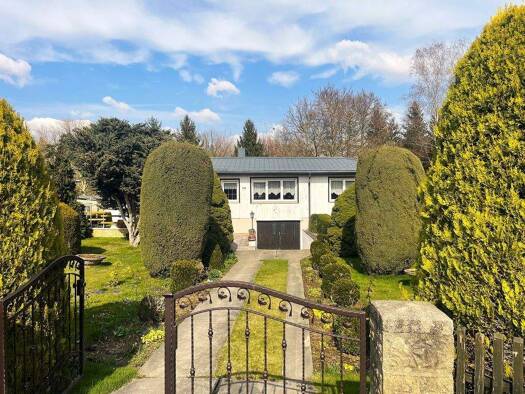 Einfamilienhaus zum Kauf 179.000 € 4 Zimmer 121 m² 1.100 m² Grundstück Lucka 04613