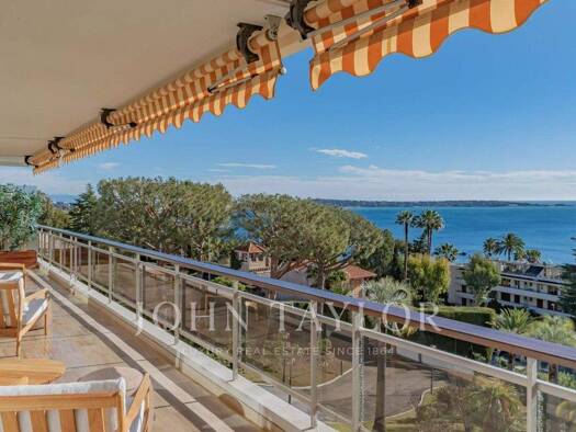 Wohnung zum Kauf 2.400.000 € 4 Zimmer 150 m² 2. Geschoss La Mer-Le Puadon-Cannes Eden Vallauris 06220
