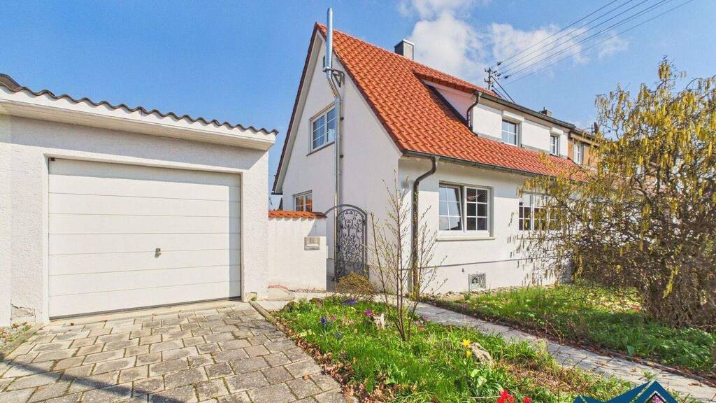 Doppelhaushälfte zum Kauf 359.000 € 4 Zimmer 97 m² 416 m² Grundstück Eislingen Eislingen/Fils 73054