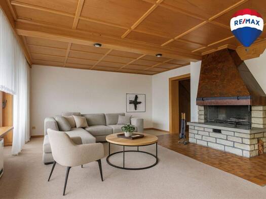 Doppelhaushälfte zum Kauf 330.000 € 5 Zimmer 149 m² 326 m² Grundstück Horheim Wutöschingen 79793