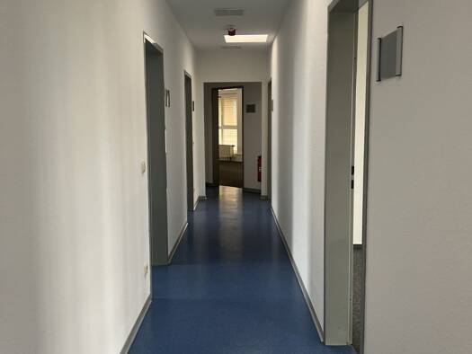 Bürofläche zur Miete 2.350 € 9 Zimmer 268,3 m² Bürofläche Roden Saarlouis 66740