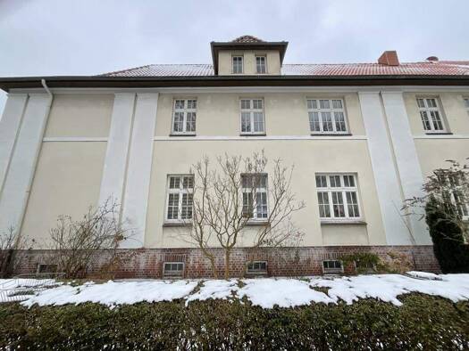 Wohnung zur Miete 439 € 2 Zimmer 63 m² 1. Geschoss Am Kirchhof 2 Heppens Wilhelmshaven 26384