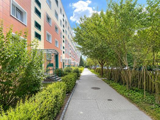 Wohnung zum Kauf 215.000 € 2 Zimmer 52,3 m² 1. Geschoss Neu-Hohenschönhausen Lichtenberg 13059