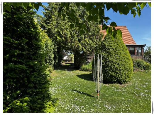 Einfamilienhaus zum Kauf provisionsfrei 350.000 € 80 m² 1.068 m² Grundstück Büschdorf Halle (Saale) 06116