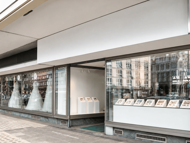 Laden zur Miete 2.500 € 136,1 m² Verkaufsfläche Offenbachplatz 3 Altstadt-Nord Innenstadt 50667