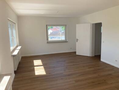 Wohnung zur Miete 680 € 2 Zimmer 80 m² Geschoss 1/2 frei ab sofort Ottstraße Saarbrücken 66113