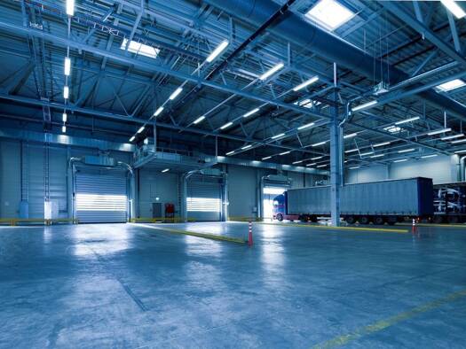 Lagerhalle zur Miete provisionsfrei 7.332 m² Lagerfläche teilbar ab 3.250 m² Wedel 22880