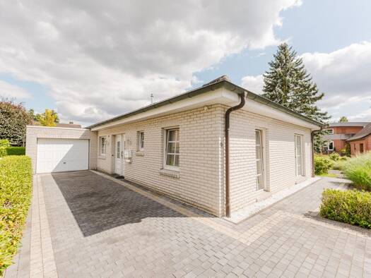 Bungalow zum Kauf 300.000 € 3 Zimmer 102,6 m² 625 m² Grundstück Uelsen Uelsen 49843