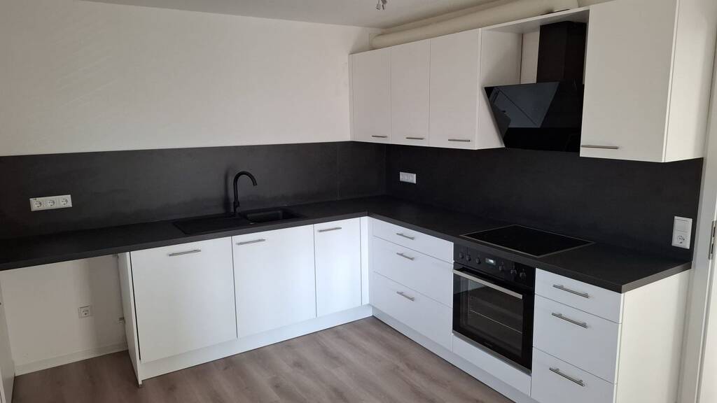 Wohnung zur Miete 1.200 € 4 Zimmer 100 m² Geschoss EG/3 frei ab sofort Öhringen 74613