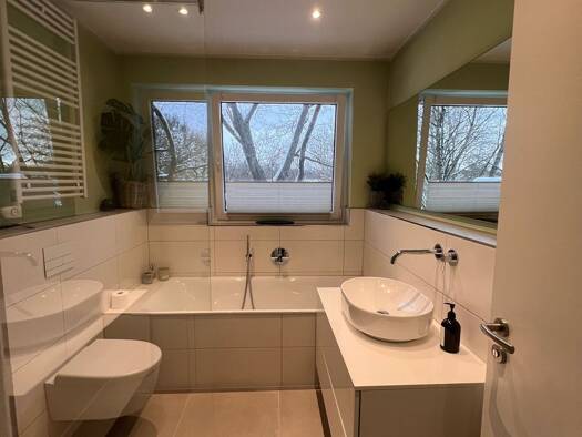 Wohnung zur Miete 1.318 € 2 Zimmer 75 m² Geschoss 2/2 frei ab 15.03.2026 Hummelsbüttel Hamburg 22339