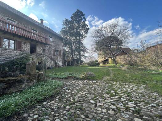 Einfamilienhaus zum Kauf 1.200.000 € 10 Zimmer 289 m² 1.495 m² Grundstück Kirchhofen Ehrenkirchen 79238