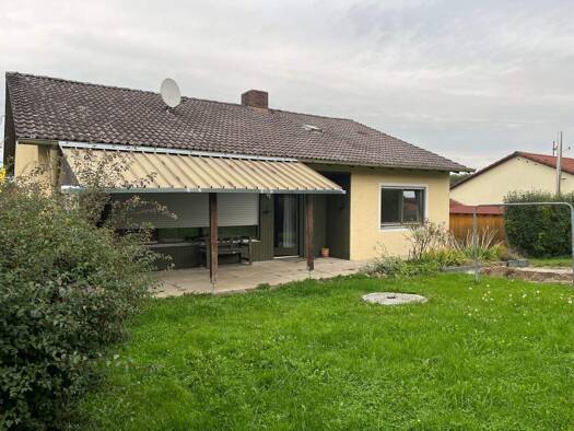 Einfamilienhaus zum Kauf provisionsfrei 329.000 € 5 Zimmer 137,8 m² 675 m² Grundstück frei ab sofort Bayerbach 94137