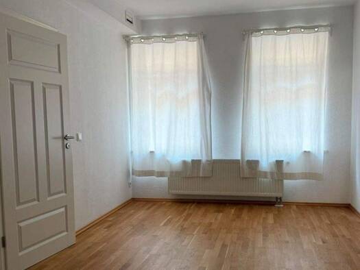 Wohnung zum Kauf 265.000 € 2 Zimmer 61 m² EG frei ab sofort Innenstadt Fürth 90762