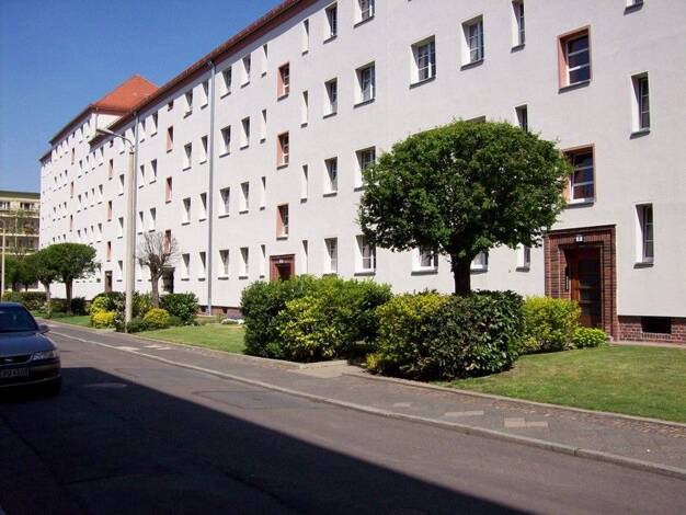 Wohnung zur Miete 379 € 2 Zimmer 44 m² 3. Geschoss frei ab 13.08.2026 Jöcherstraße 2 Anger-Crottendorf Ost 04318