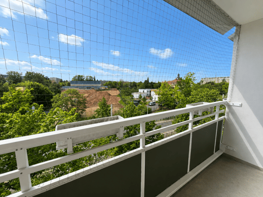 Wohnung zur Miete 499 € 5 Zimmer 85 m² 4. Geschoss Neuplanitzer Straße 59 Neuplanitz Zwickau 08062