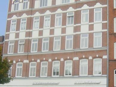 Wohnung zur Miete 860 € 2 Zimmer 61,7 m² 6. Geschoss frei ab 01.09.2025 Kleiner Kuhberg 36 Vorstadt Kiel 24103