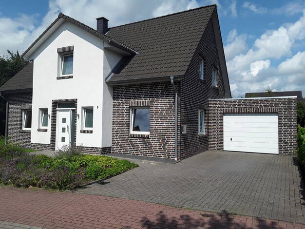 Einfamilienhaus zur Miete 1.580 € 6 Zimmer 165 m² 700 m² Grundstück frei ab 01.08.2025 Kirchhatten I Kirchhatten 26209