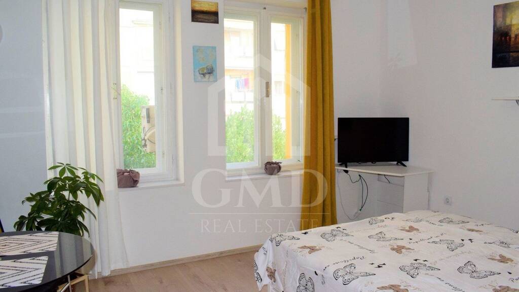 Wohnung zum Kauf 109.000 € 1,5 Zimmer 22 m² 4. Geschoss Center