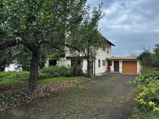 Einfamilienhaus zum Kauf 460.000 € 7 Zimmer 150 m² 750 m² Grundstück frei ab sofort Kneippstraße 7 Krumbach Krumbach (Schwaben) 86381