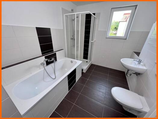 Wohnung zur Miete 565 € 4 Zimmer 87,4 m² 2. Geschoss Gagarinstraße 66 Innenstadt Gera 07545