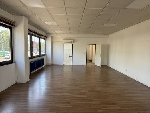 Bürofläche zur Miete 2.000 € 5 Zimmer 140 m² Bürofläche Bilderstöckchen Köln 50739