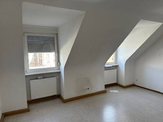 Wohnung zur Miete 580 € 2 Zimmer 55,3 m² 3. Geschoss frei ab sofort Innenstadt Schweinfurt 97421