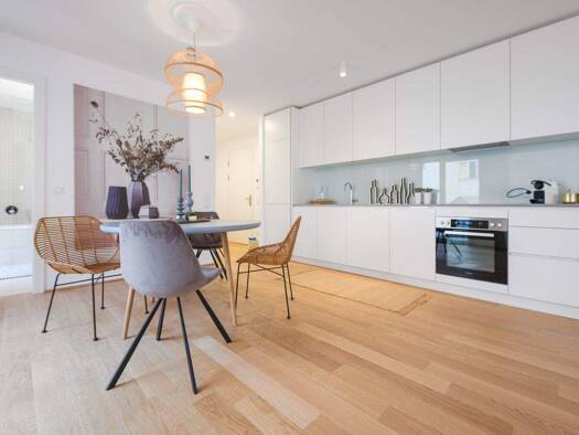 Wohnung zur Miete 1.698 € 3 Zimmer 84,2 m² 2. Geschoss frei ab sofort Eduardgasse Wien 1180