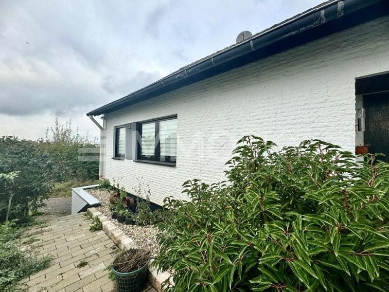 Einfamilienhaus zum Kauf 588.000 € 4 Zimmer 141 m²<br/>Wohnfläche 550 m²<br/>Grundstück Bergisch Neukirchen Leverkusen 51381