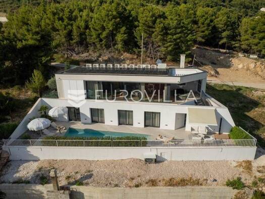 Haus zur Miete 5.500 € 6 Zimmer 275 m² Klis Klis 21231