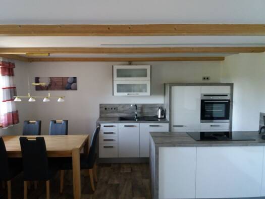 Wohnung zur Miete 550 € 3 Zimmer 81 m² Geschoss -1/3 frei ab 01.04.2026 March Regen 94209